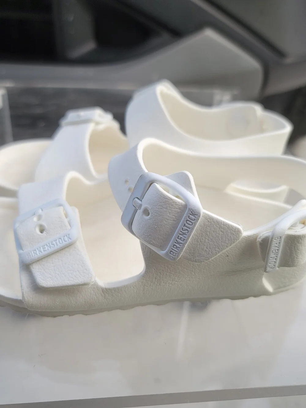 Birkenstock Kids White Two-Strap Sandals SIZE 28